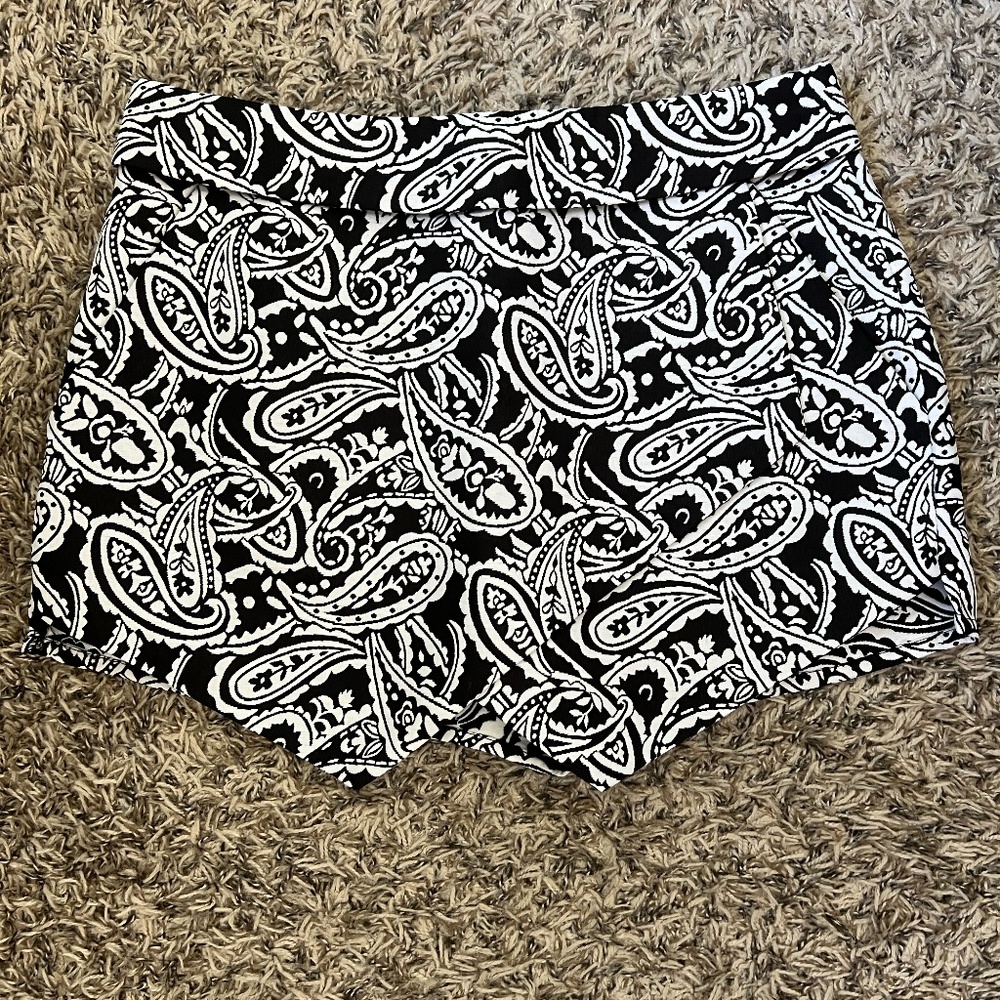 Black & White Paisley Skort from Forever 21. Size small.
